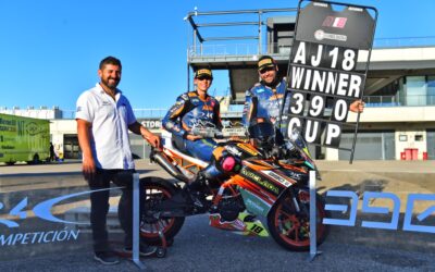 BROCHE DE ORO PARA AINARA JIMENEZ EN LA 390CUP